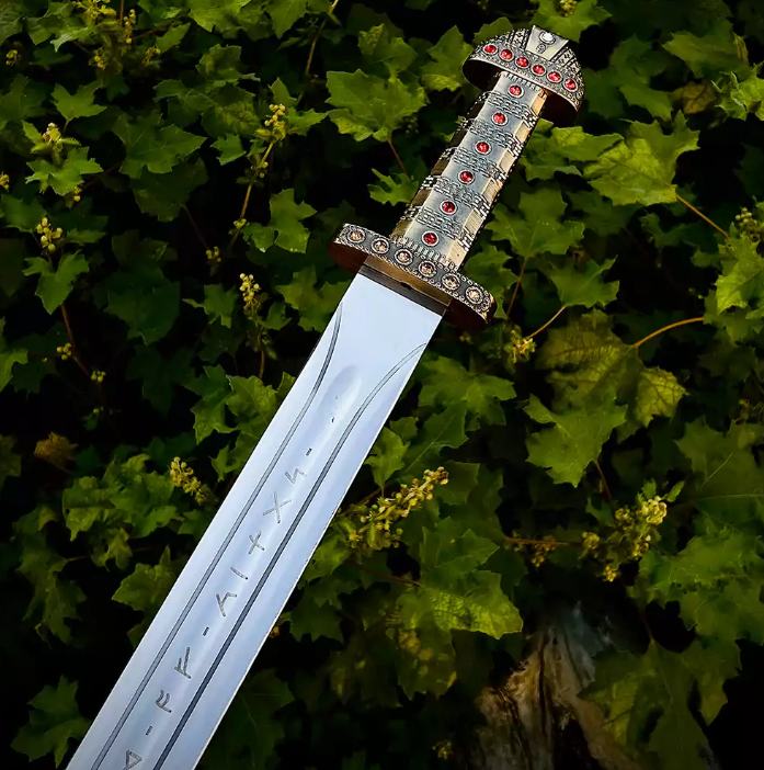 Ragnar Ragnorak Sword