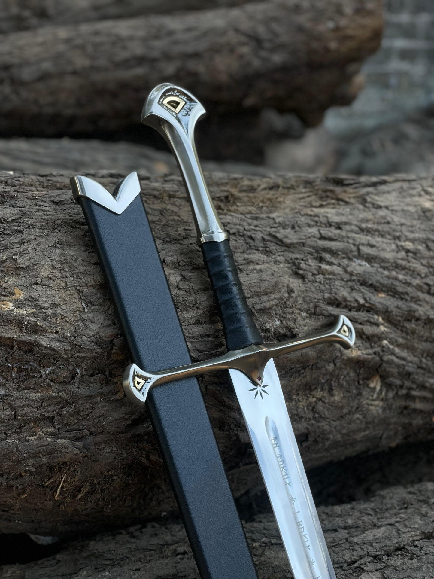Narsil Sword of King Aragorn Strider Replica